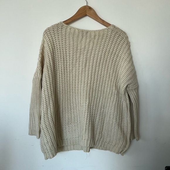 Cliche Chucky Beige Soft  Knit Creme Beige Sweater Large - Picture 7 of 14